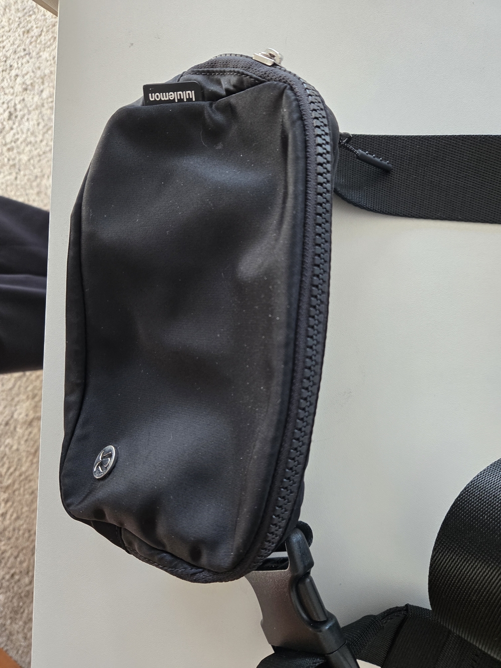 Lululemon Athletica Women's Black Belt Bag - Picture 7 of 14